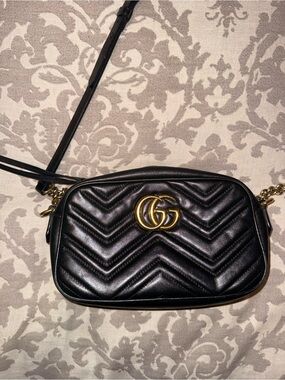 Authentic Gucci GG Marmont Small Matelasse Leather Crossbody Camera Bag